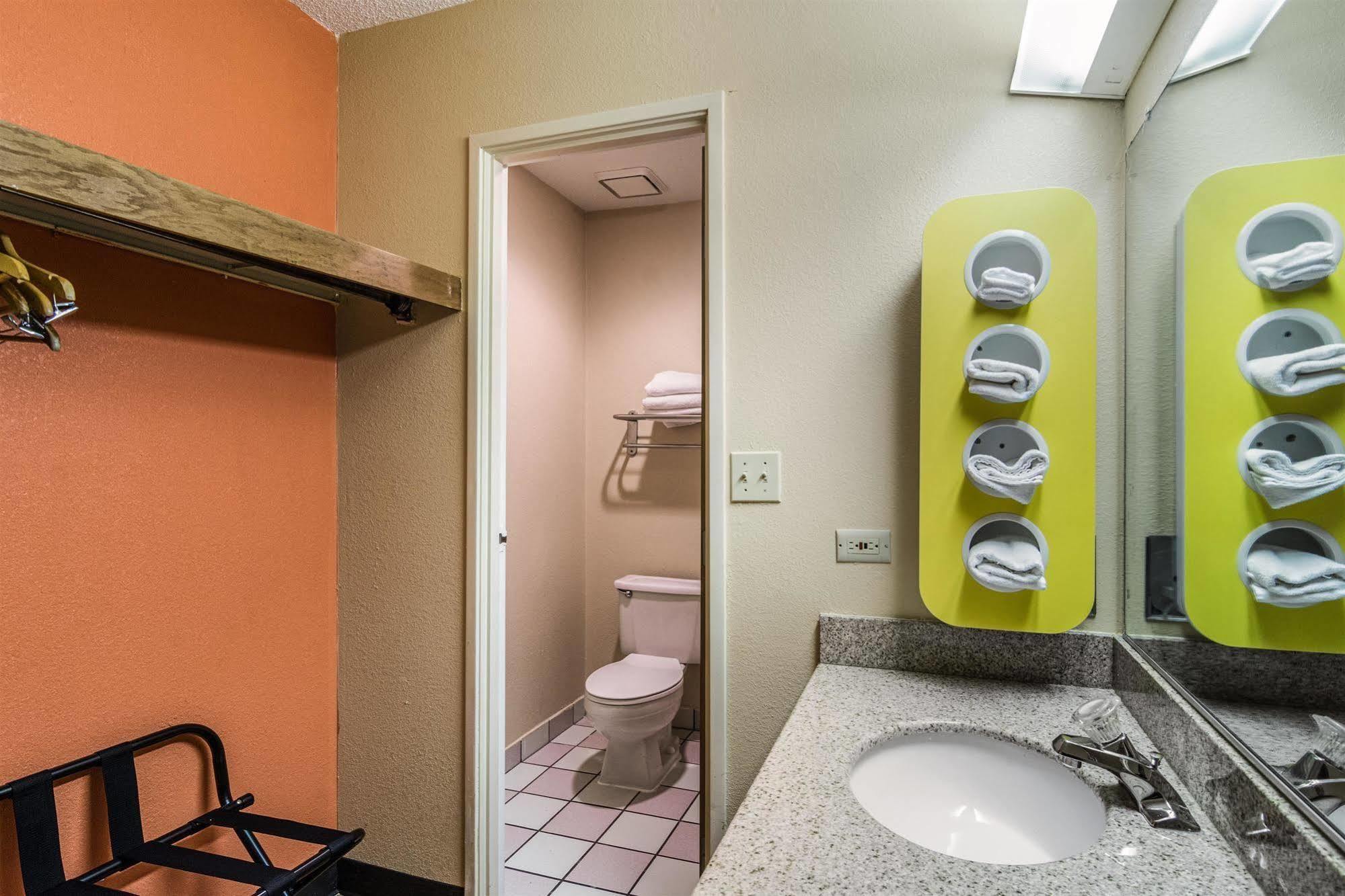 Motel 6-Libertyville, IL Eksteriør bilde