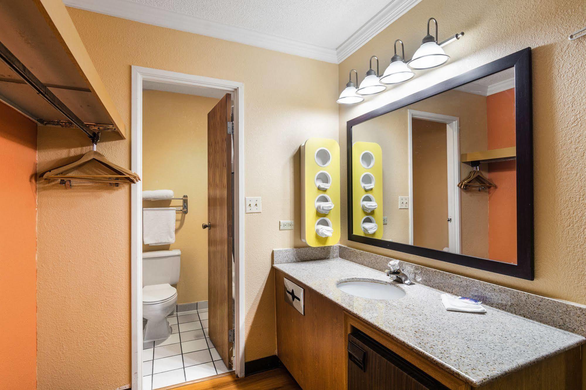 Motel 6-Libertyville, IL Eksteriør bilde