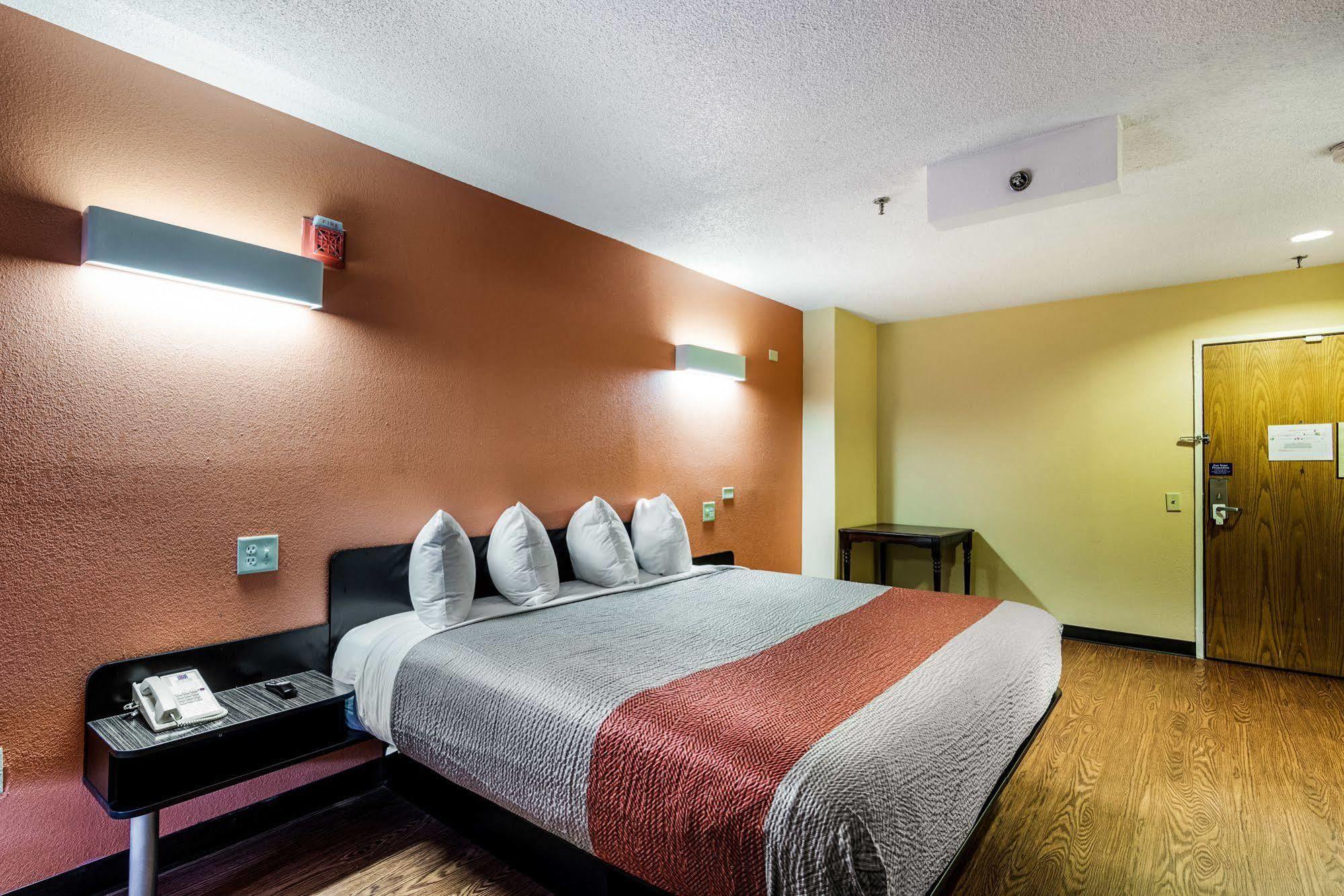 Motel 6-Libertyville, IL Eksteriør bilde