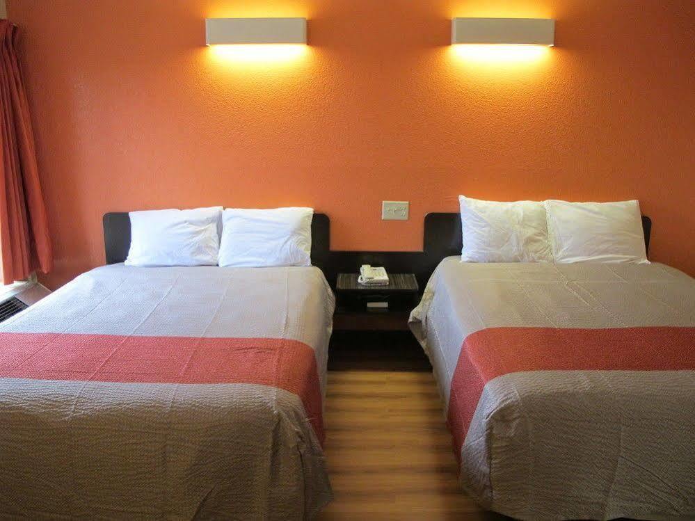 Motel 6-Libertyville, IL Eksteriør bilde